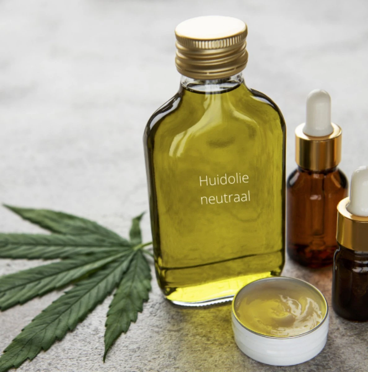 Stichting WietOliePuur - CBD - Huidolie - 10% - 50ml. 1 Stichting WietOliePuur - CBD - Huidolie - 10% - 50ml.