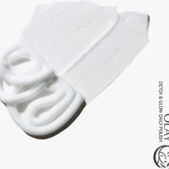 Olay Cleanse Detox & Glow - Dagelijkse Scrub - Met Vitamine E En Provitamine B5 - Mild Voor De Huid - Voor Dagelijks Gebruik - 150ml -Goedkope Gezicht Zoet Winkel 1200x1086 1