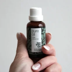 Australian Bodycare Pure Tea Tree Olie 10 Ml - 100% Puur Natuurlijke Tea Tree Olie Uit Australië Tegen Huidproblemen - Houdt De Goede Flora Op De Huid In Balans - Effectief Bij Jeugdpuistjes En Pukkeltjes -Goedkope Gezicht Zoet Winkel 1200x1200 198