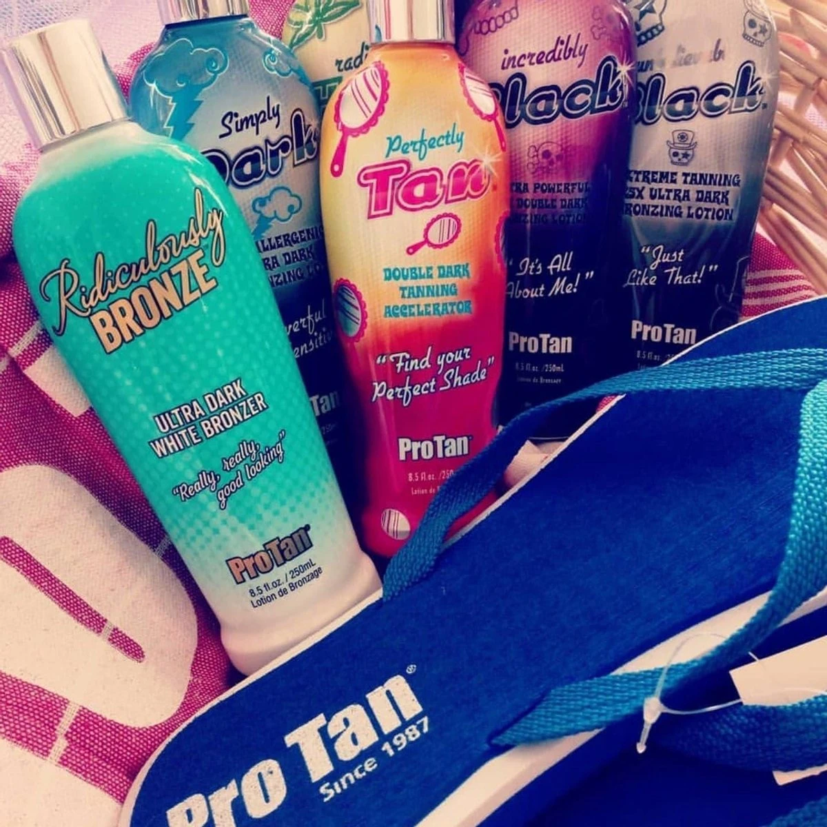 Pro Tan Unbelievably Black 25x DHA Bronzers Zonnebankcreme - 250 Ml 5 Pro Tan Unbelievably Black 25x DHA Bronzers Zonnebankcreme - 250 Ml - Afbeelding 5
