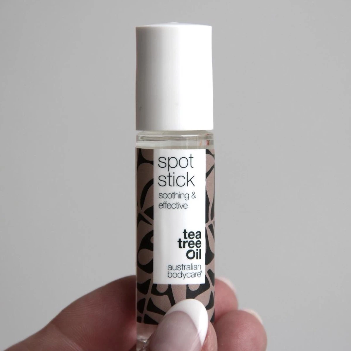 Australian Bodycare Spot Stick 9 Ml - Roll-on Stick Met Tea Tree Olie Tegen Mee-eters, Puistjes En Pukkels - Eerste Hulp Bij Opkomende Puistjes 3 Australian Bodycare Spot Stick 9 Ml - Roll-on Stick Met Tea Tree Olie Tegen Mee-eters, Puistjes En Pukkels - Eerste Hulp Bij Opkomende Puistjes - Afbeelding 3