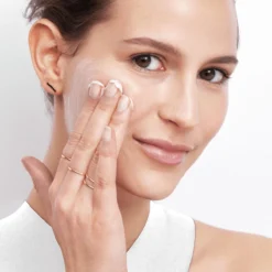 Olay Cleanse Detox & Glow - Dagelijkse Scrub - Met Vitamine E En Provitamine B5 - Mild Voor De Huid - Voor Dagelijks Gebruik - 150ml -Goedkope Gezicht Zoet Winkel 1200x1200 498