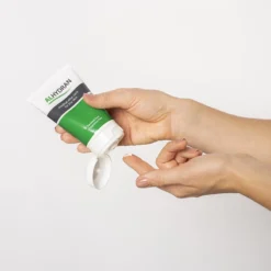 ALHYDRAN 100 Ml | Hydraterende Crème | Brandwond & Littekencrème 8 ALHYDRAN 100 Ml | Hydraterende Crème | Brandwond & Littekencrème -Goedkope Gezicht Zoet Winkel 1200x800 3