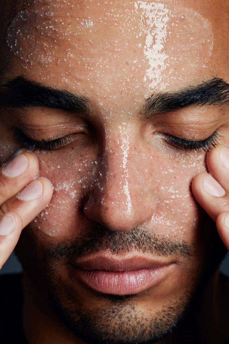 NIVEA MEN Protect & Care Reinigingsscrub - 3 X 75 Ml - Voordeelverpakking 2 NIVEA MEN Protect & Care Reinigingsscrub - 3 X 75 Ml - Voordeelverpakking - Afbeelding 2