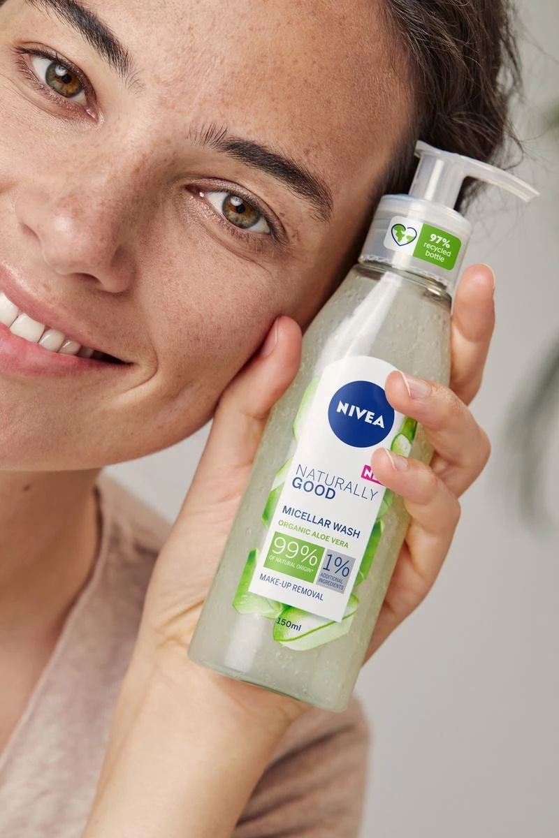 NIVEA Naturally Good Micellair Washgel Met Biologische Aloë Vera - 140ml 2 NIVEA Naturally Good Micellair Washgel Met Biologische Aloë Vera - 140ml - Afbeelding 2