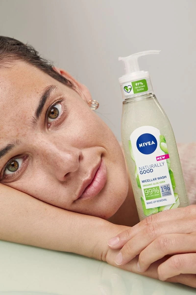 NIVEA Naturally Good Micellair Washgel Met Biologische Aloë Vera - 140ml 7 NIVEA Naturally Good Micellair Washgel Met Biologische Aloë Vera - 140ml - Afbeelding 7