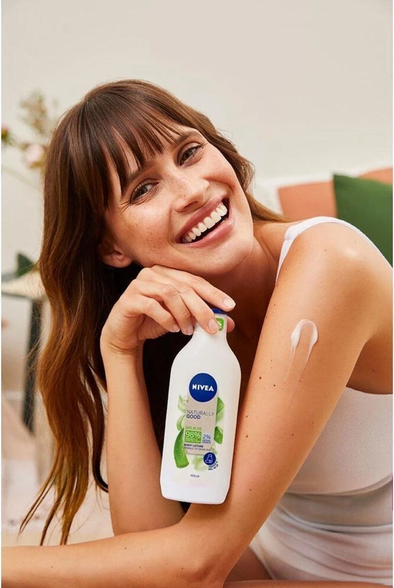 NIVEA Naturally Good Bio Aloë Vera Bodylotion - 350 Ml 3 NIVEA Naturally Good Bio Aloë Vera Bodylotion - 350 Ml - Afbeelding 3