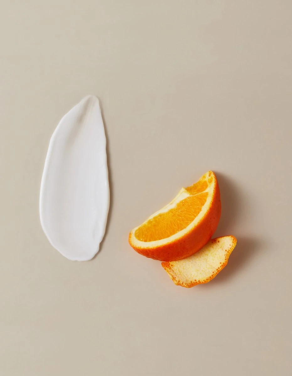 NIVEA Q10 Verstevigende Bodylotion - Met Pomp - 400 Ml 2 NIVEA Q10 Verstevigende Bodylotion - Met Pomp - 400 Ml - Afbeelding 2