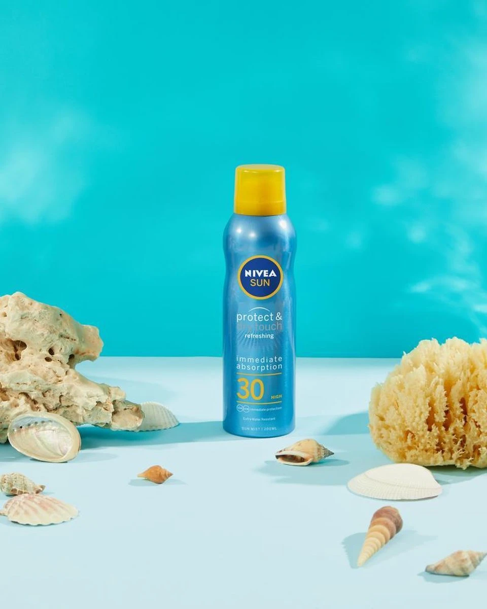 Nivea - UV-zonnebrandspray - Sun Protect & Dry Touch SPF50+ - Maat 200ml 2 Nivea - UV-zonnebrandspray - Sun Protect & Dry Touch SPF50+ - Maat 200ml - Afbeelding 2