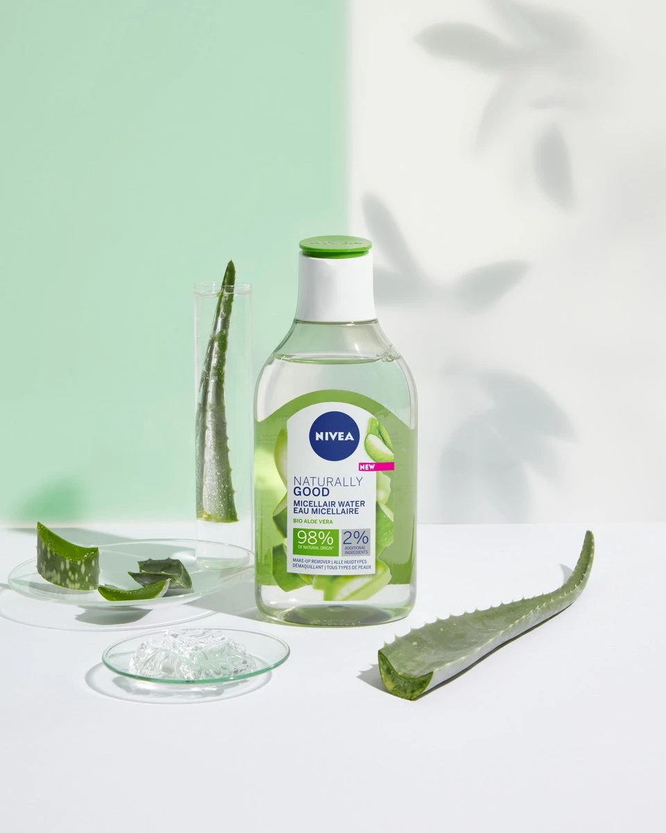 NIVEA Naturally Good Micellair Water Met Biologische Aloë Vera - 400ml 3 NIVEA Naturally Good Micellair Water Met Biologische Aloë Vera - 400ml - Afbeelding 3
