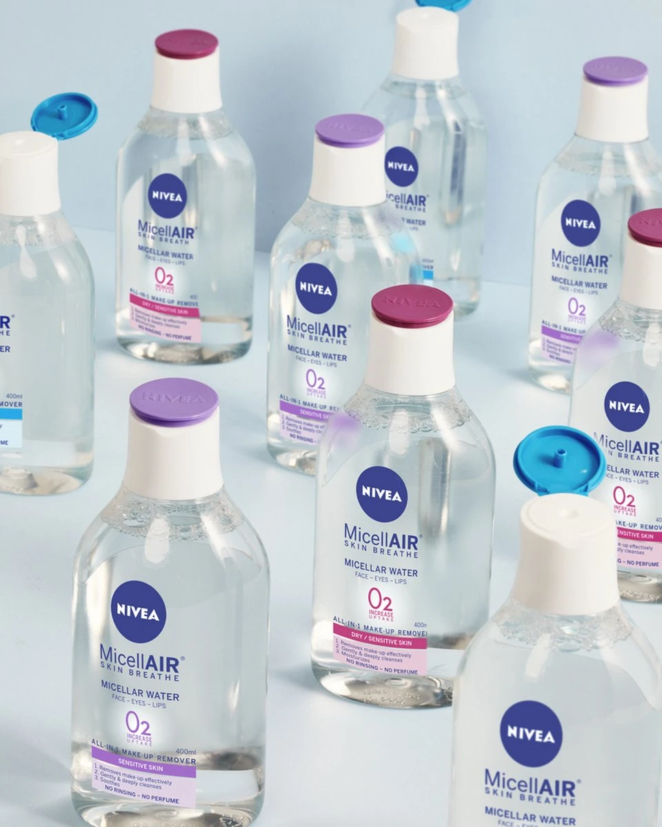 NIVEA Essentials Sensitive & Verzorgende Micellair Water 400 Ml 3 NIVEA Essentials Sensitive & Verzorgende Micellair Water 400 Ml - Afbeelding 3