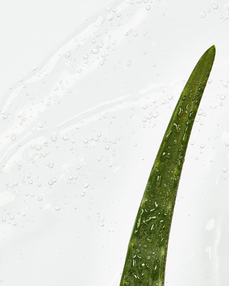 NIVEA Naturally Good Micellair Washgel Met Biologische Aloë Vera - 140ml 4 NIVEA Naturally Good Micellair Washgel Met Biologische Aloë Vera - 140ml - Afbeelding 4